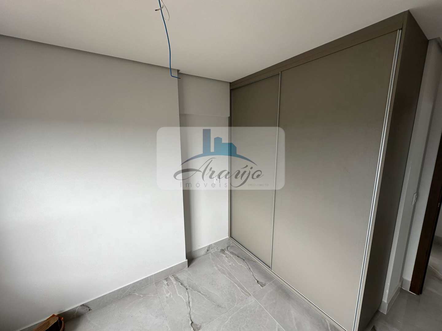 Apartamento para alugar com 3 quartos, 98m² - Foto 12