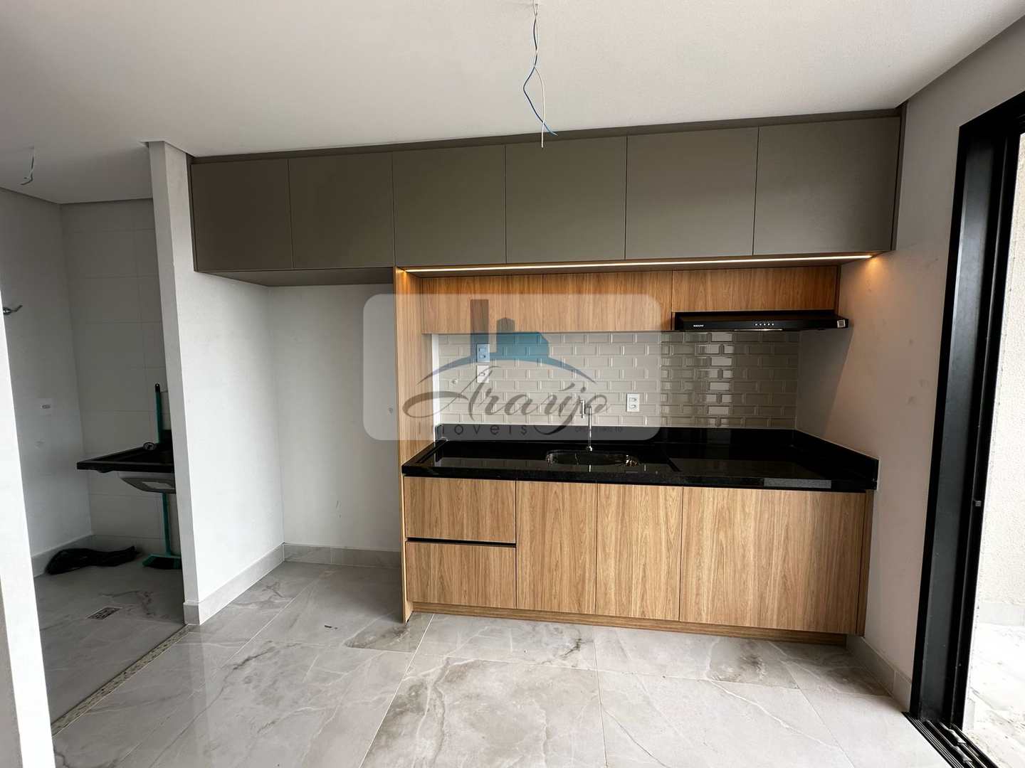 Apartamento para alugar com 3 quartos, 98m² - Foto 3