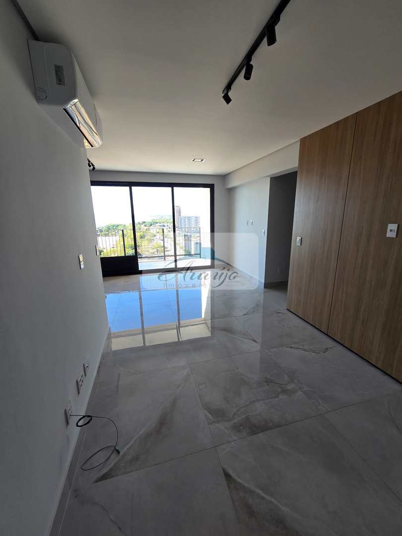 Apartamento à venda com 3 quartos, 98m² - Foto 2
