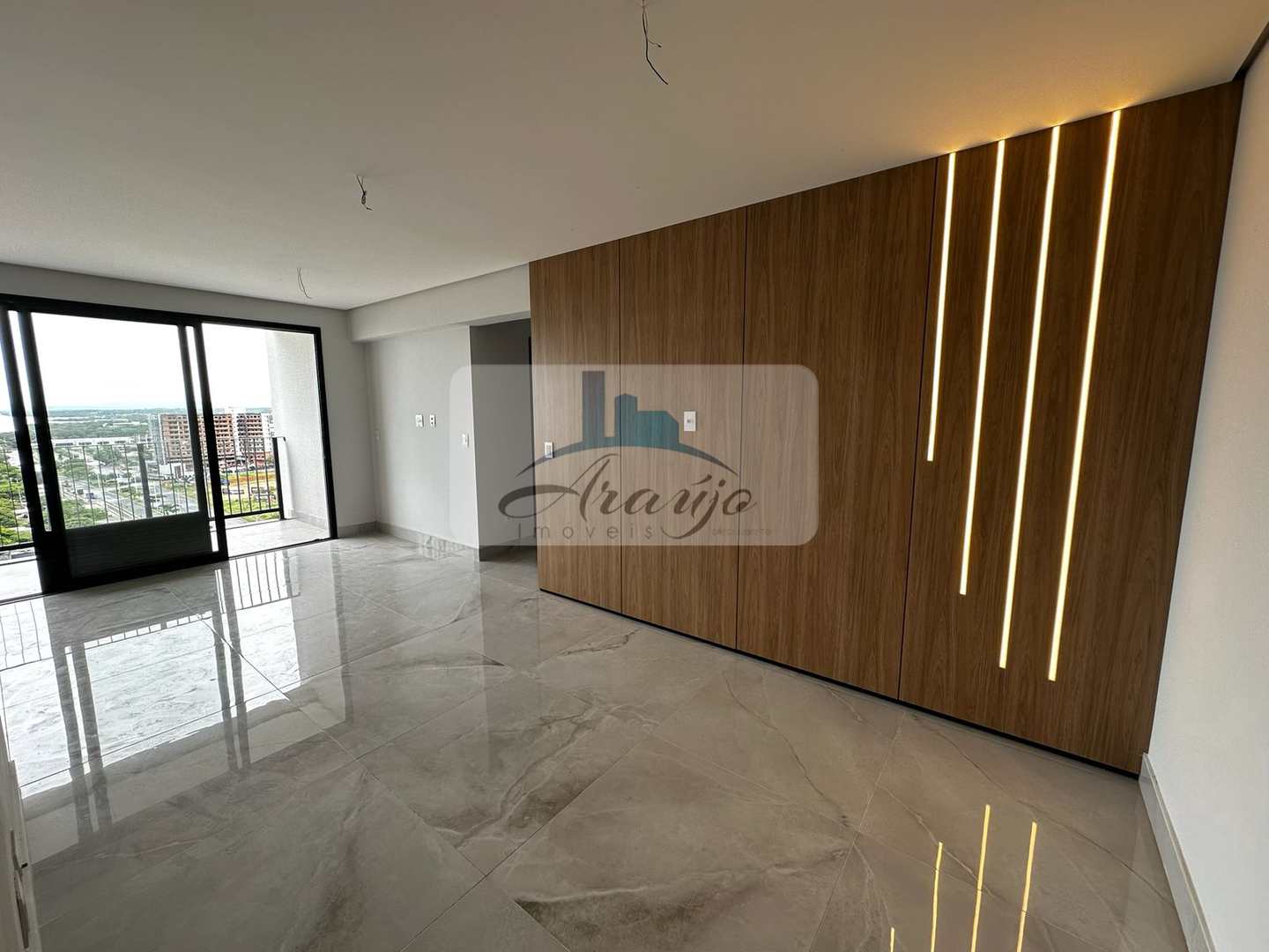 Apartamento para alugar com 3 quartos, 98m² - Foto 2