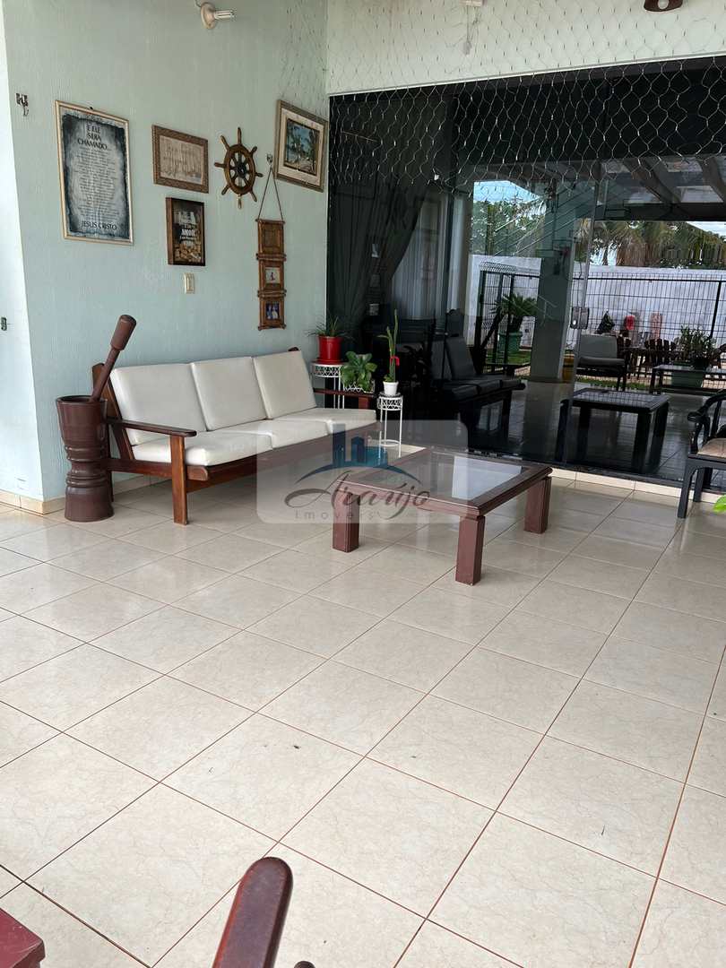 Casa para alugar com 5 quartos, 1500m² - Foto 4