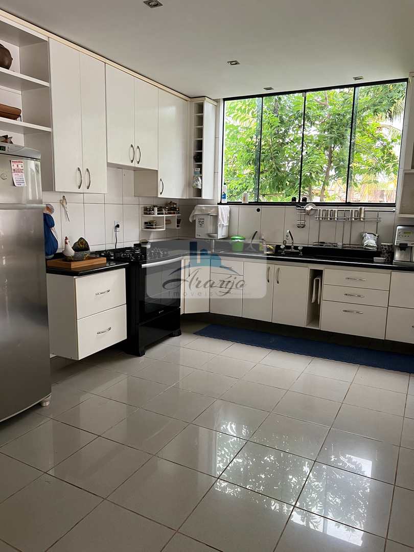 Casa para alugar com 5 quartos, 1500m² - Foto 17