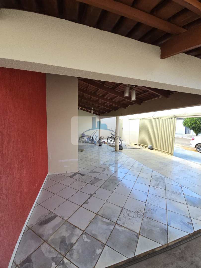 Casa para alugar com 2 quartos, 360m² - Foto 2