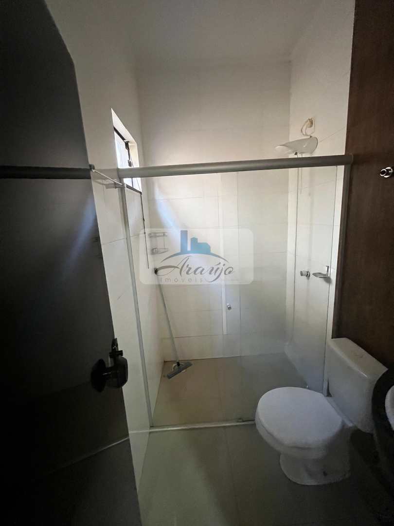 Casa para alugar com 2 quartos, 360m² - Foto 10