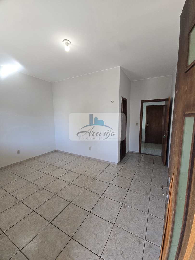 Sobrado para alugar com 2 quartos, 180m² - Foto 9