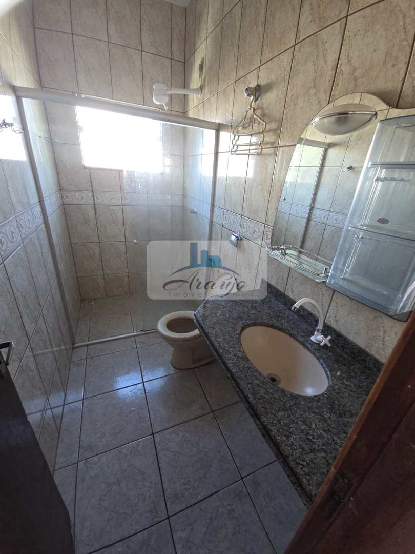 Sobrado para alugar com 2 quartos, 180m² - Foto 6
