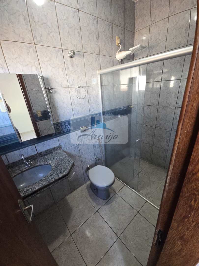 Sobrado para alugar com 2 quartos, 180m² - Foto 12