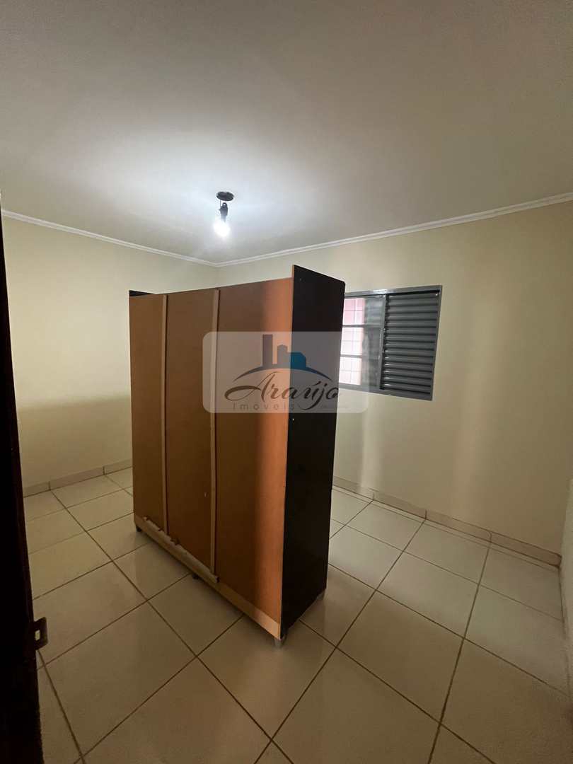 Casa para alugar com 3 quartos, 300m² - Foto 7