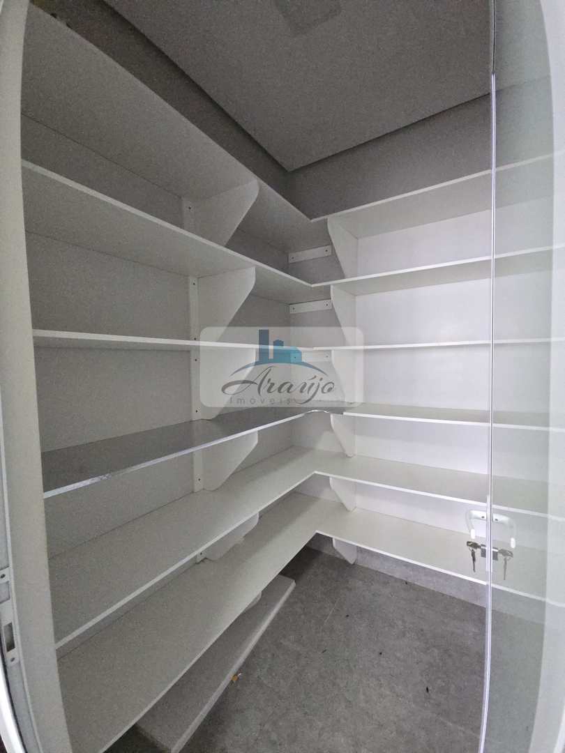 Casa para alugar com 3 quartos, 280m² - Foto 7