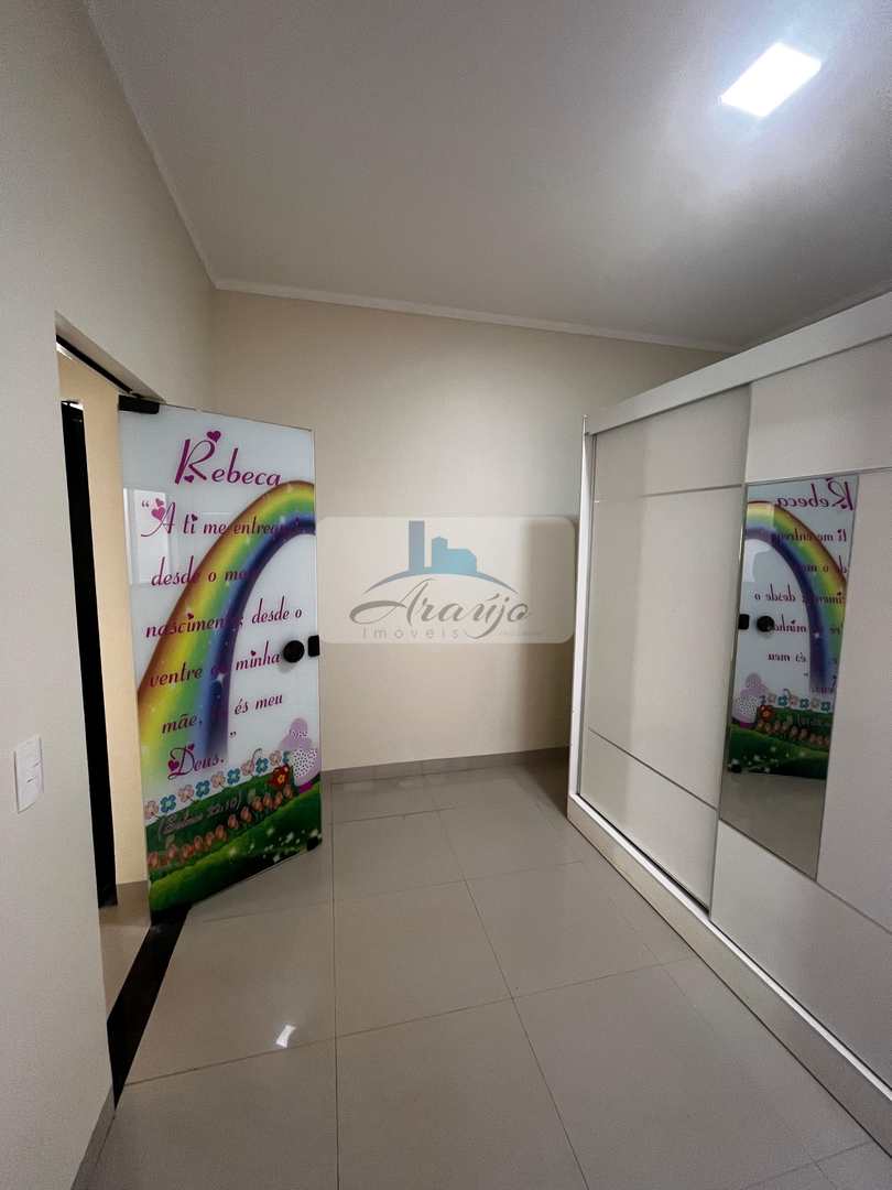 Casa para alugar com 3 quartos, 360m² - Foto 9