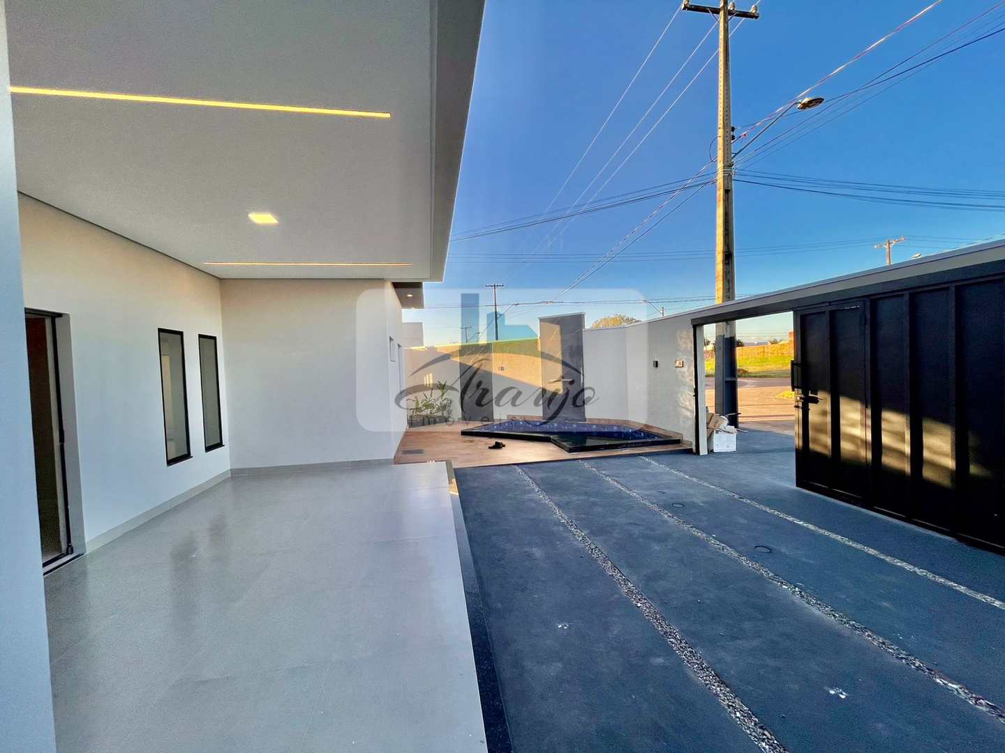 Casa à venda com 3 quartos, 182m² - Foto 3