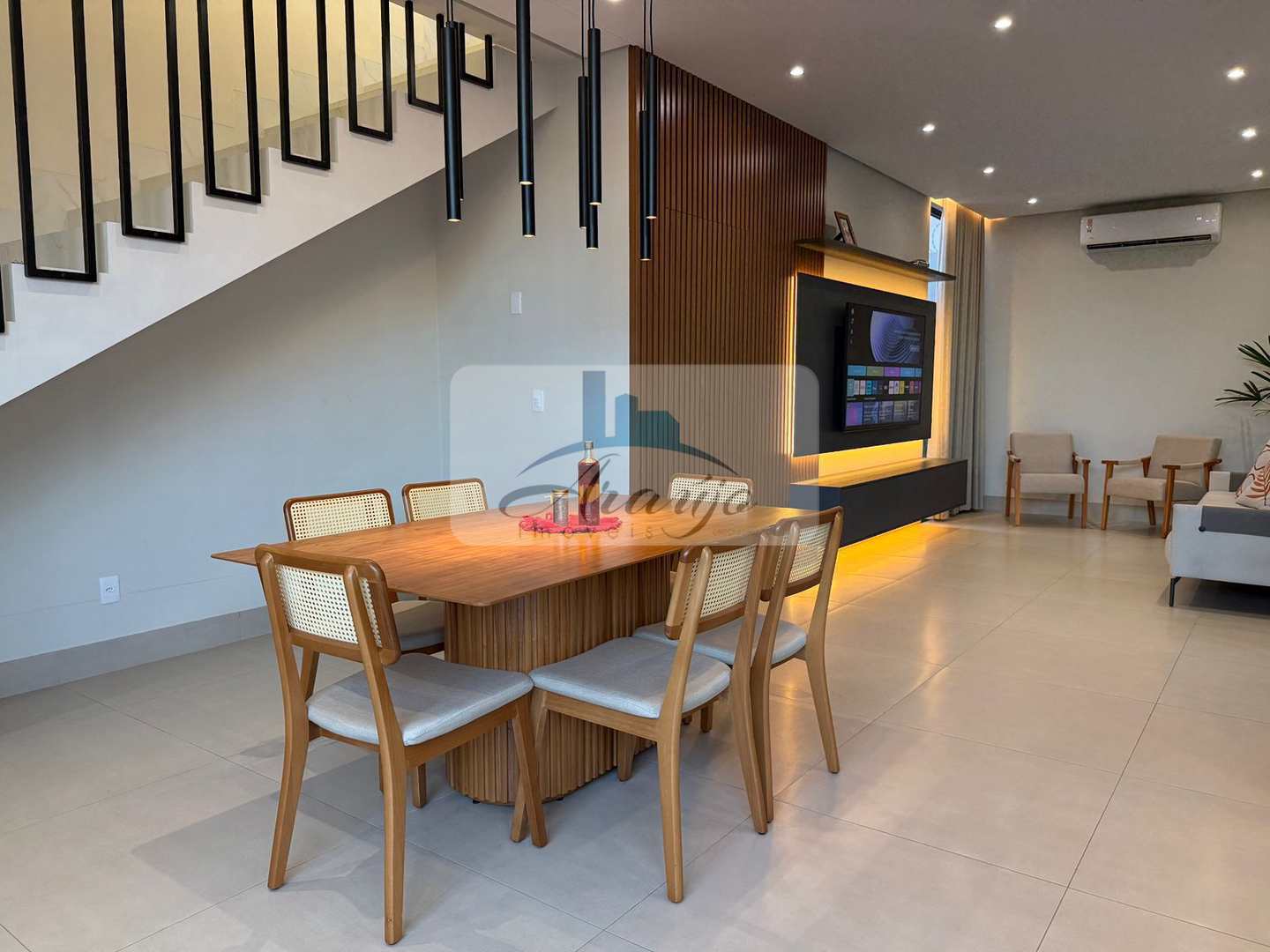 Casa à venda com 3 quartos, 360m² - Foto 4