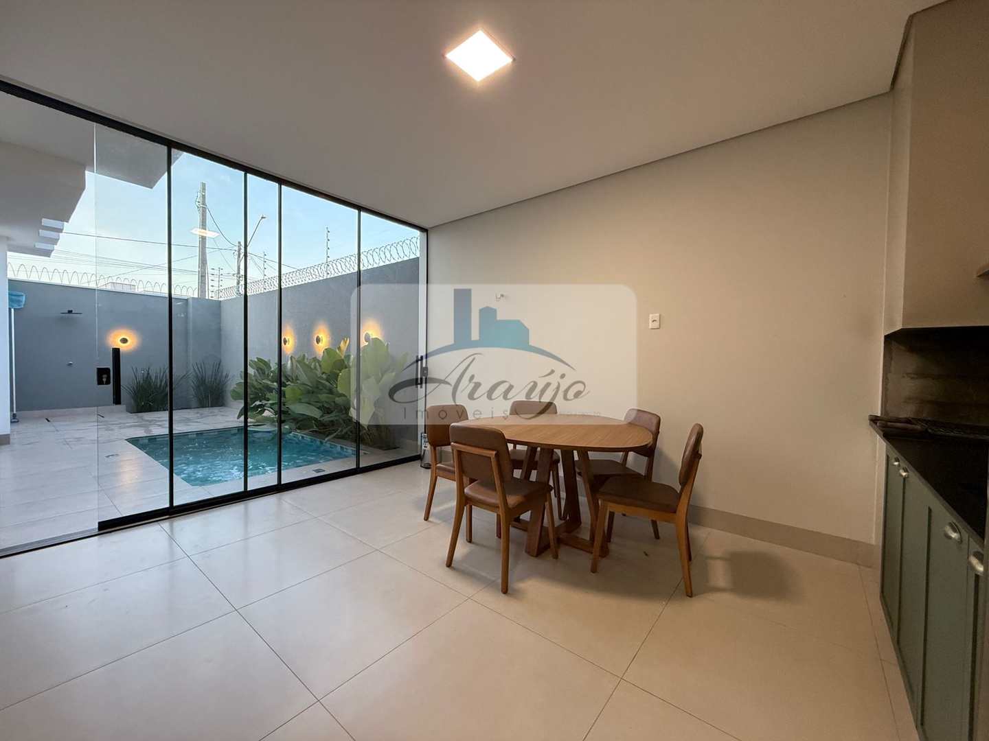 Casa à venda com 3 quartos, 360m² - Foto 7