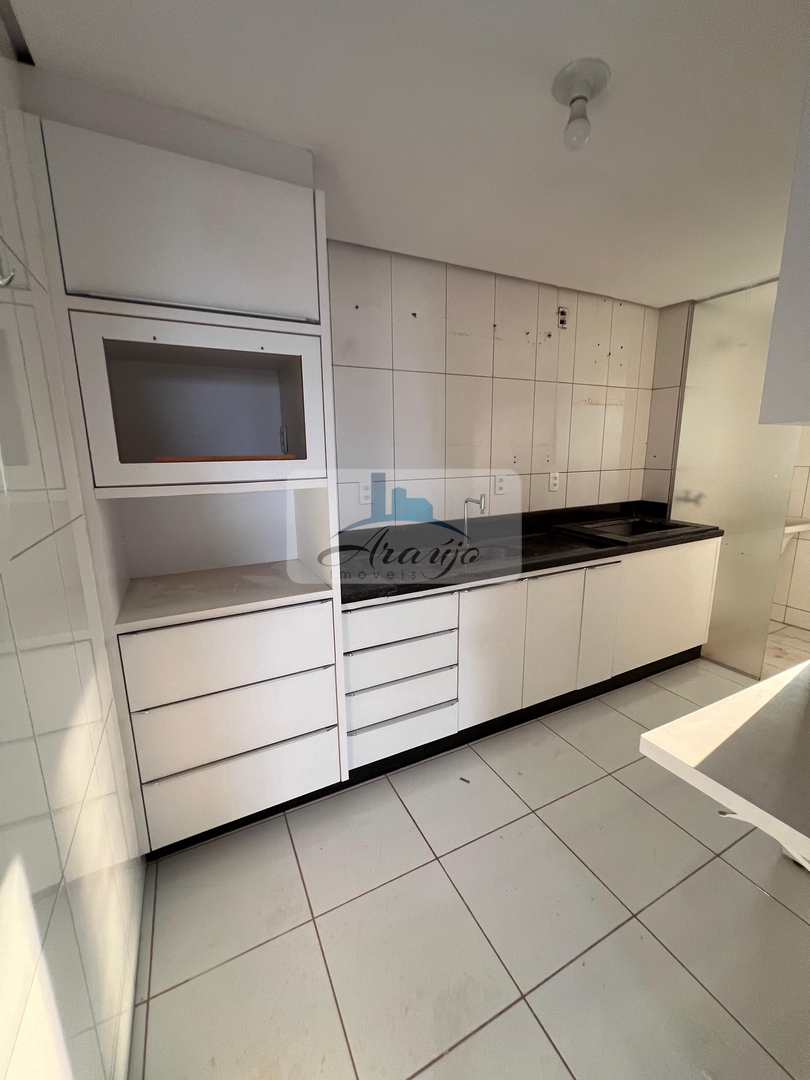 Apartamento à venda com 3 quartos, 75m² - Foto 4