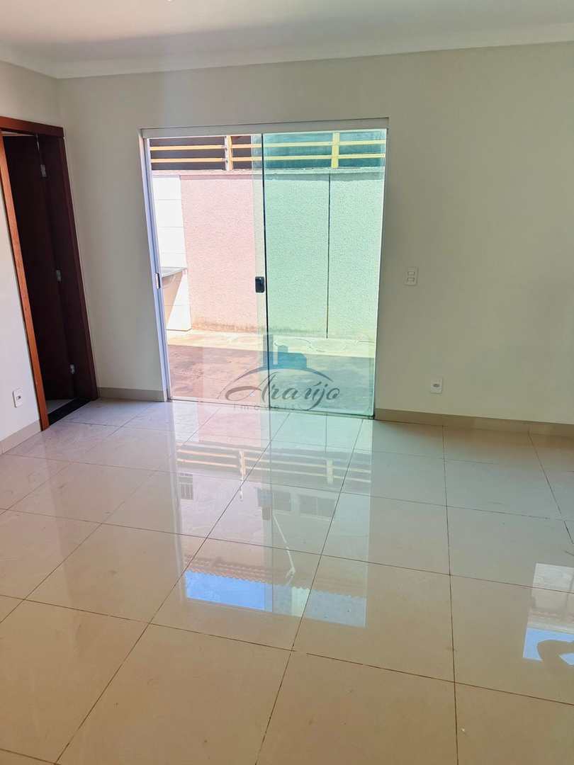 Sobrado à venda com 3 quartos, 110m² - Foto 5