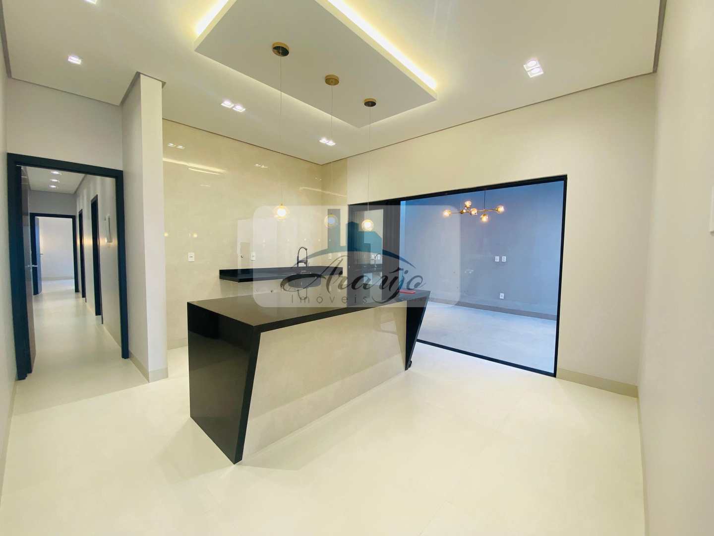Casa à venda com 3 quartos, 238m² - Foto 8
