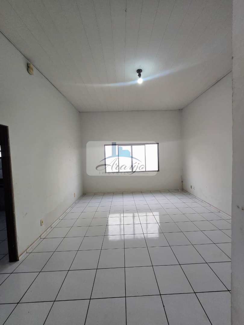 Casa à venda com 3 quartos, 360m² - Foto 8