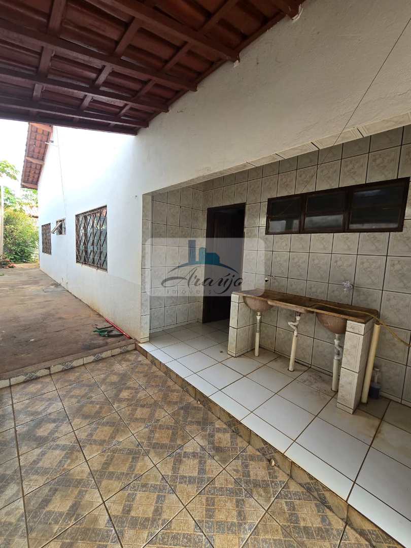 Casa à venda com 3 quartos, 360m² - Foto 2