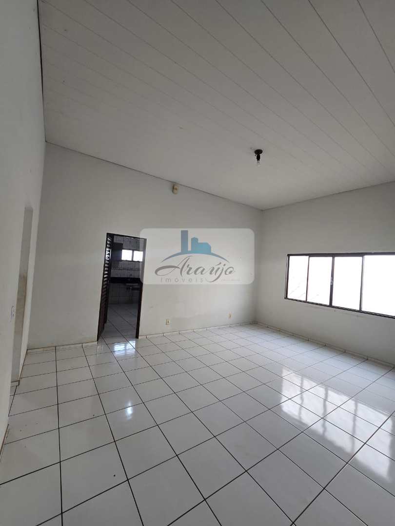 Casa à venda com 3 quartos, 360m² - Foto 4