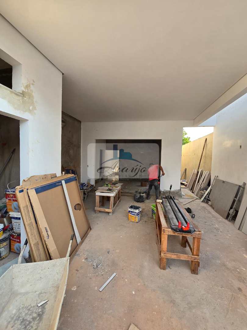 Casa à venda com 3 quartos, 300m² - Foto 9