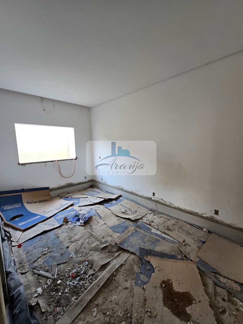 Casa à venda com 3 quartos, 300m² - Foto 7