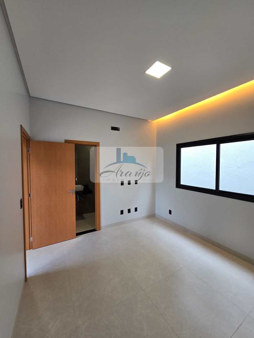 Casa à venda com 3 quartos, 360m² - Foto 8