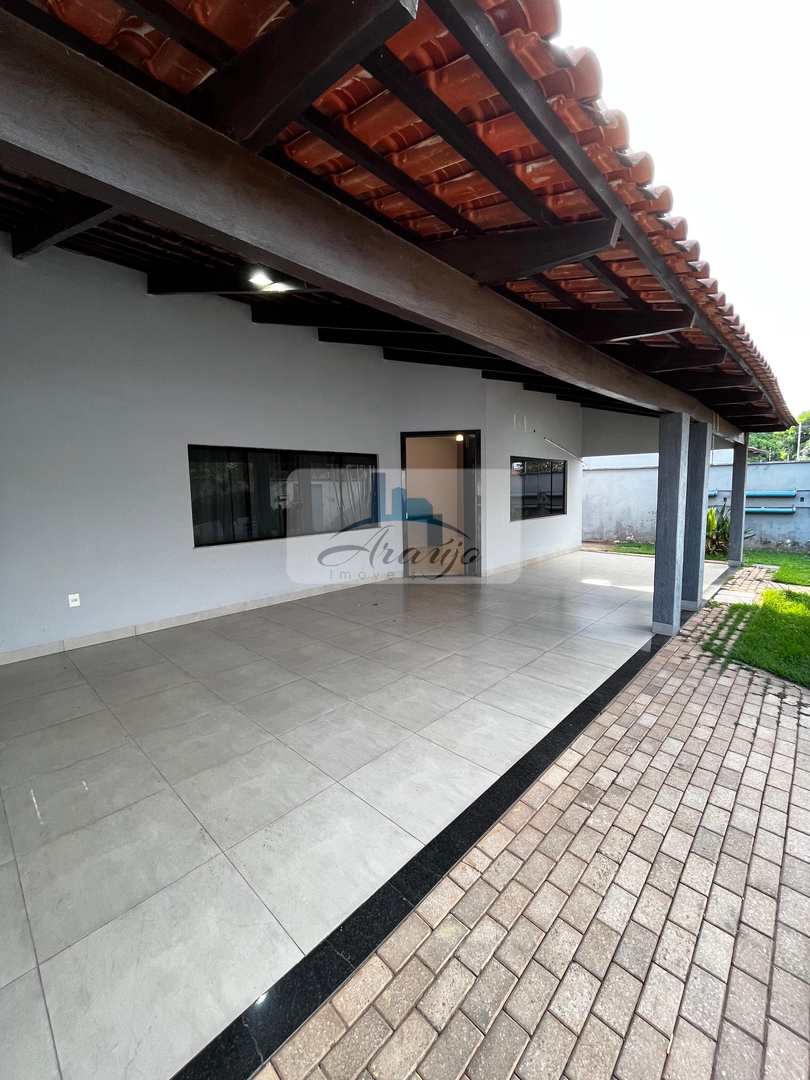 Casa à venda com 3 quartos, 398m² - Foto 1