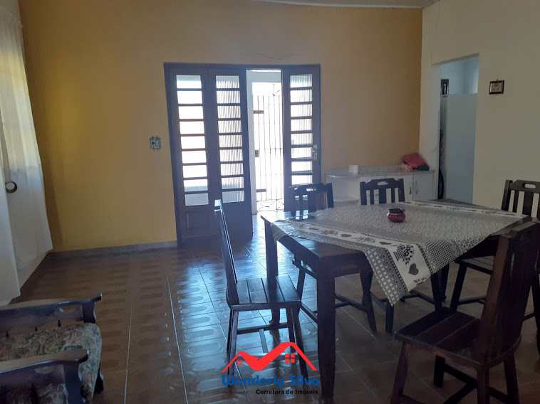 Casa à venda com 3 quartos, 160m² - Foto 2