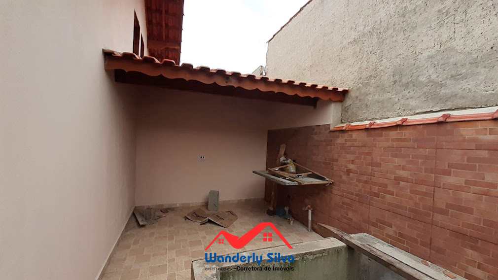 Casa à venda com 2 quartos, 60m² - Foto 2