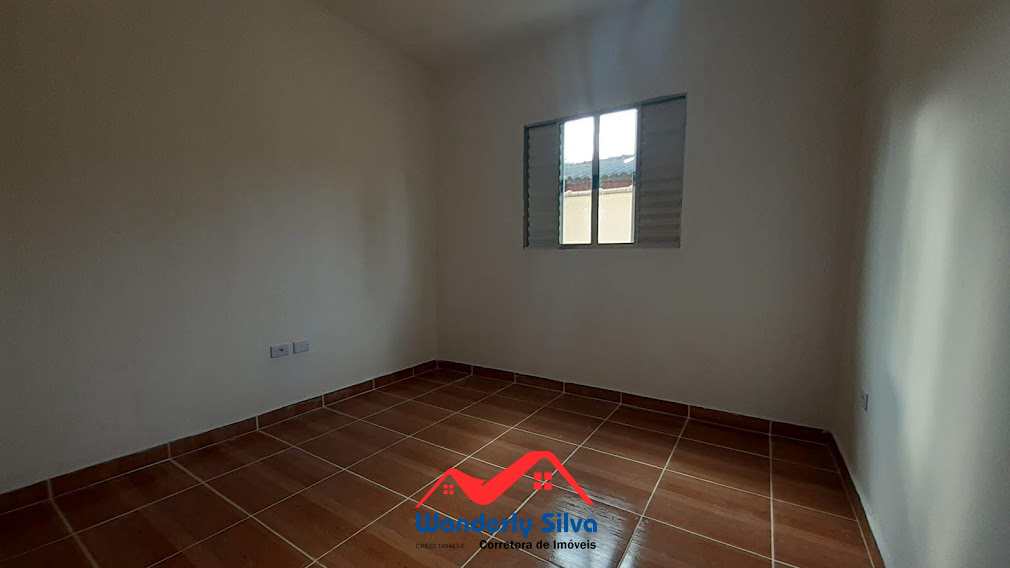 Casa à venda com 2 quartos, 60m² - Foto 9