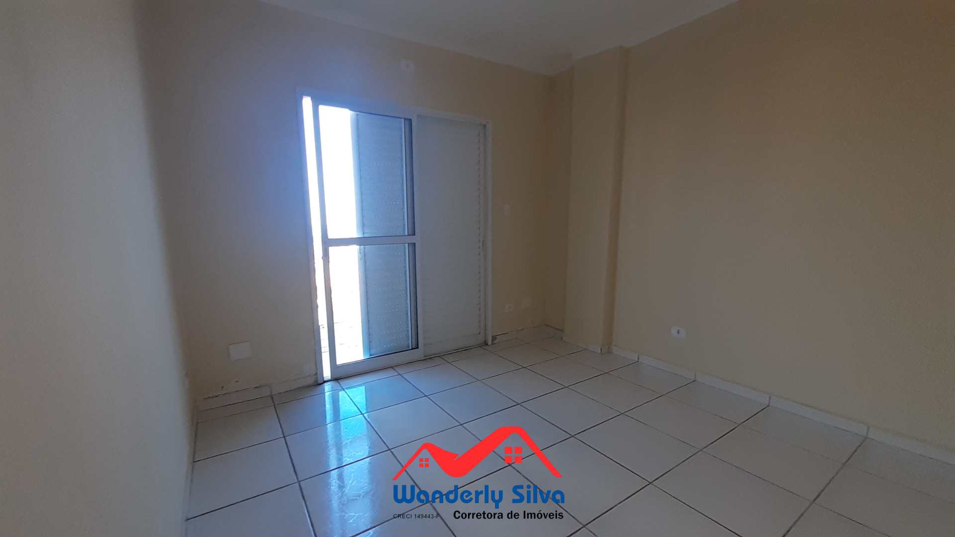 Apartamento à venda com 2 quartos, 61m² - Foto 4