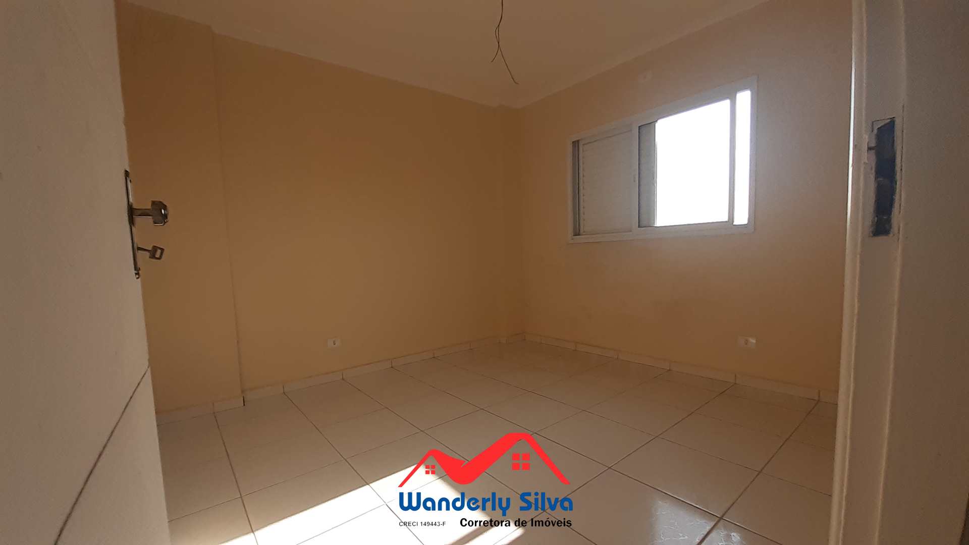 Apartamento à venda com 2 quartos, 61m² - Foto 2