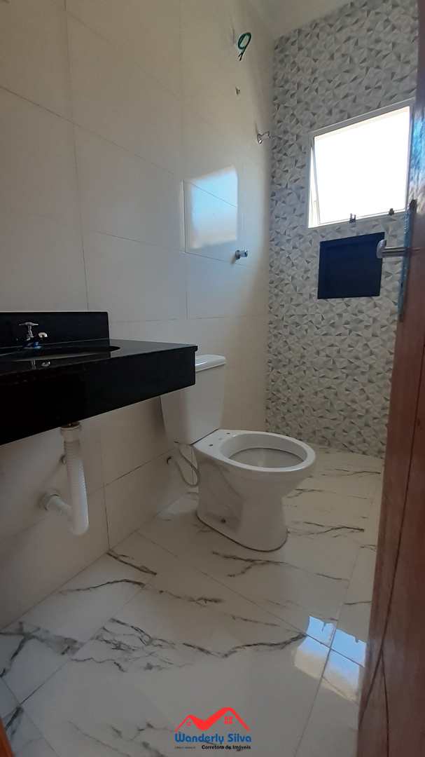 Casa à venda com 2 quartos, 70m² - Foto 6