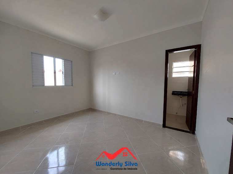 Casa à venda com 2 quartos, 60m² - Foto 3