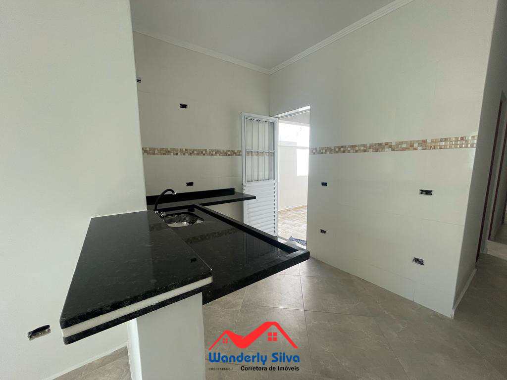 Casa à venda com 2 quartos, 60m² - Foto 11