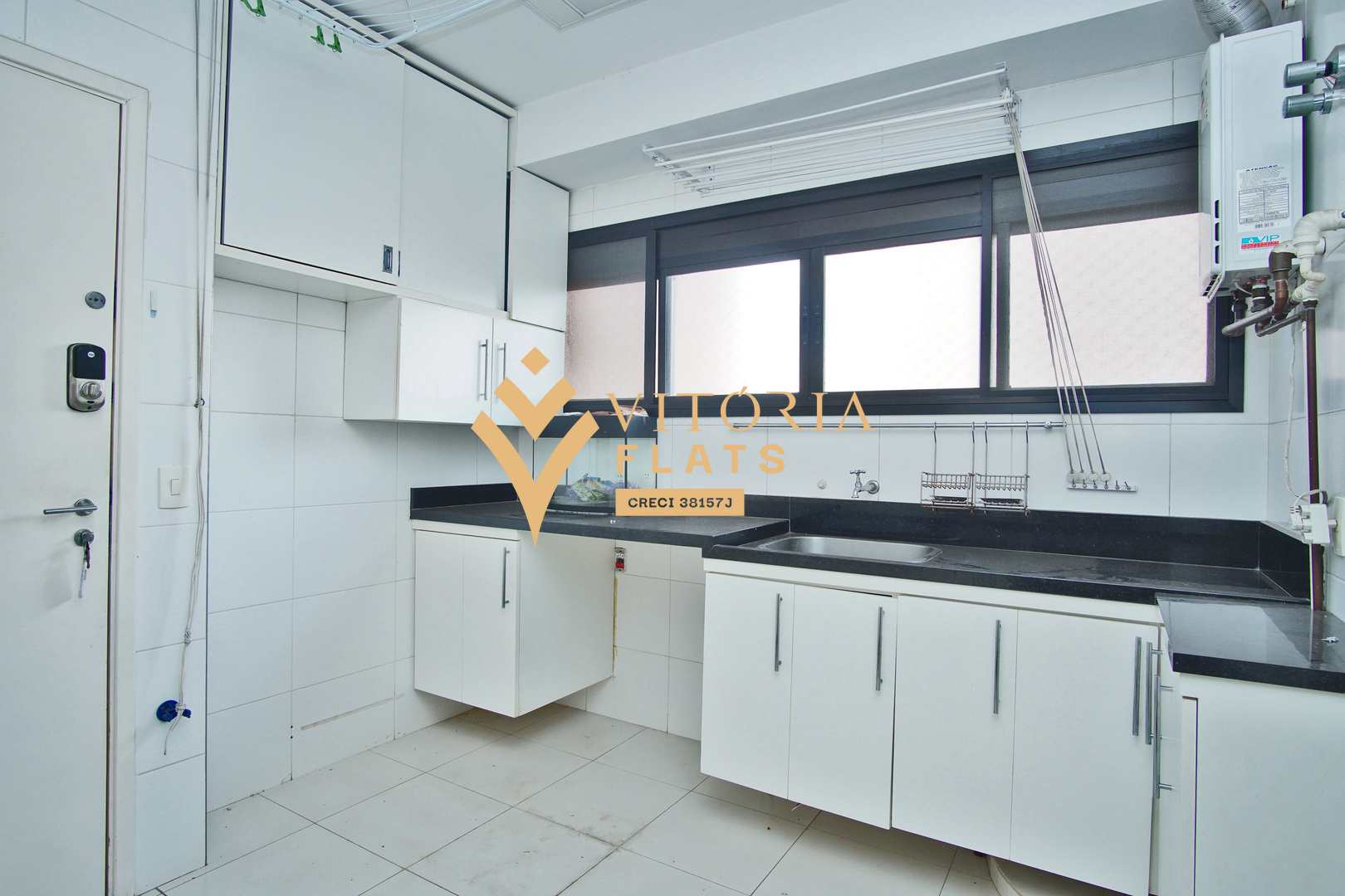 Apartamento à venda com 3 quartos, 184m² - Foto 18