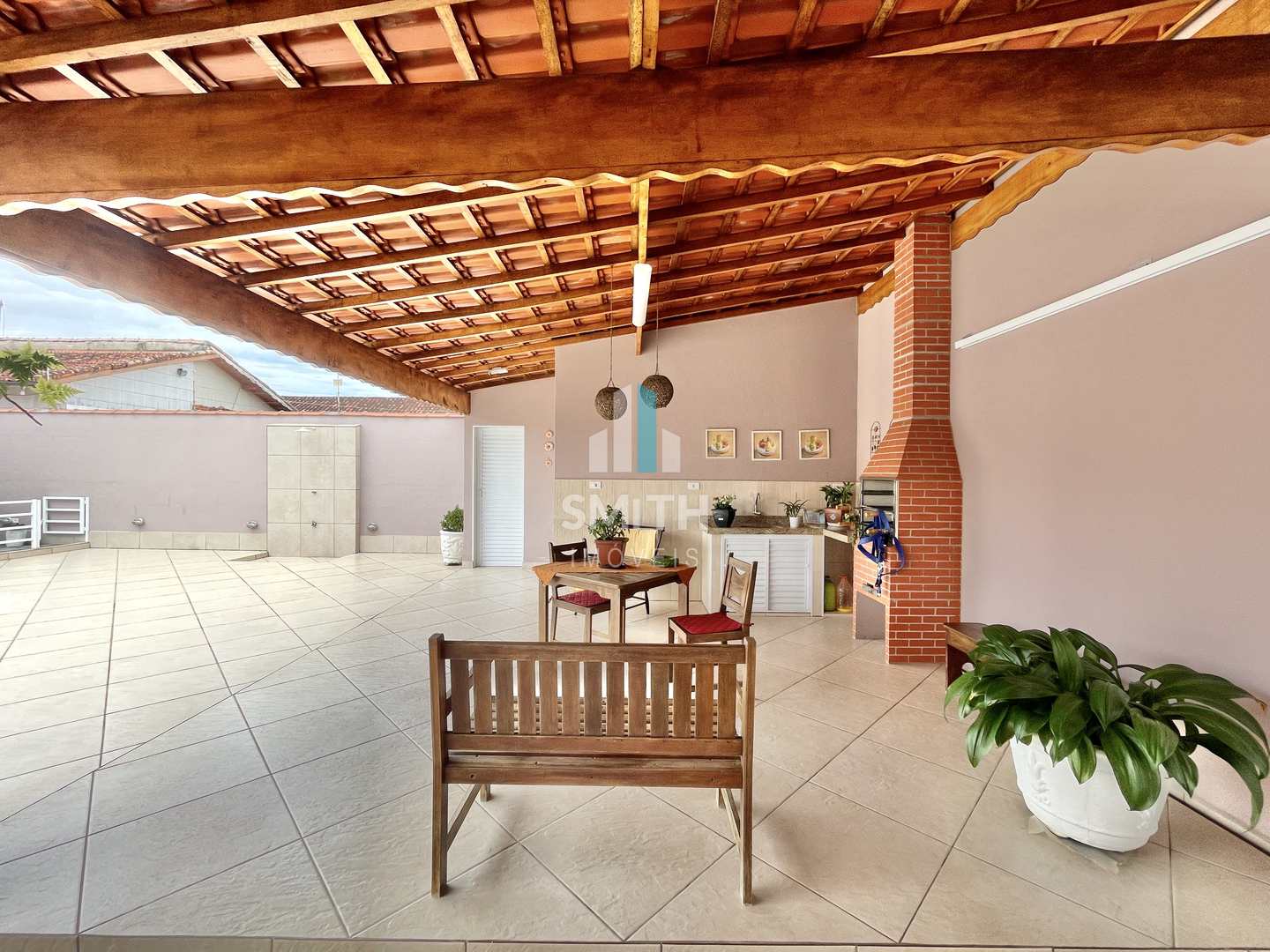 Casa à venda com 3 quartos, 120m² - Foto 2