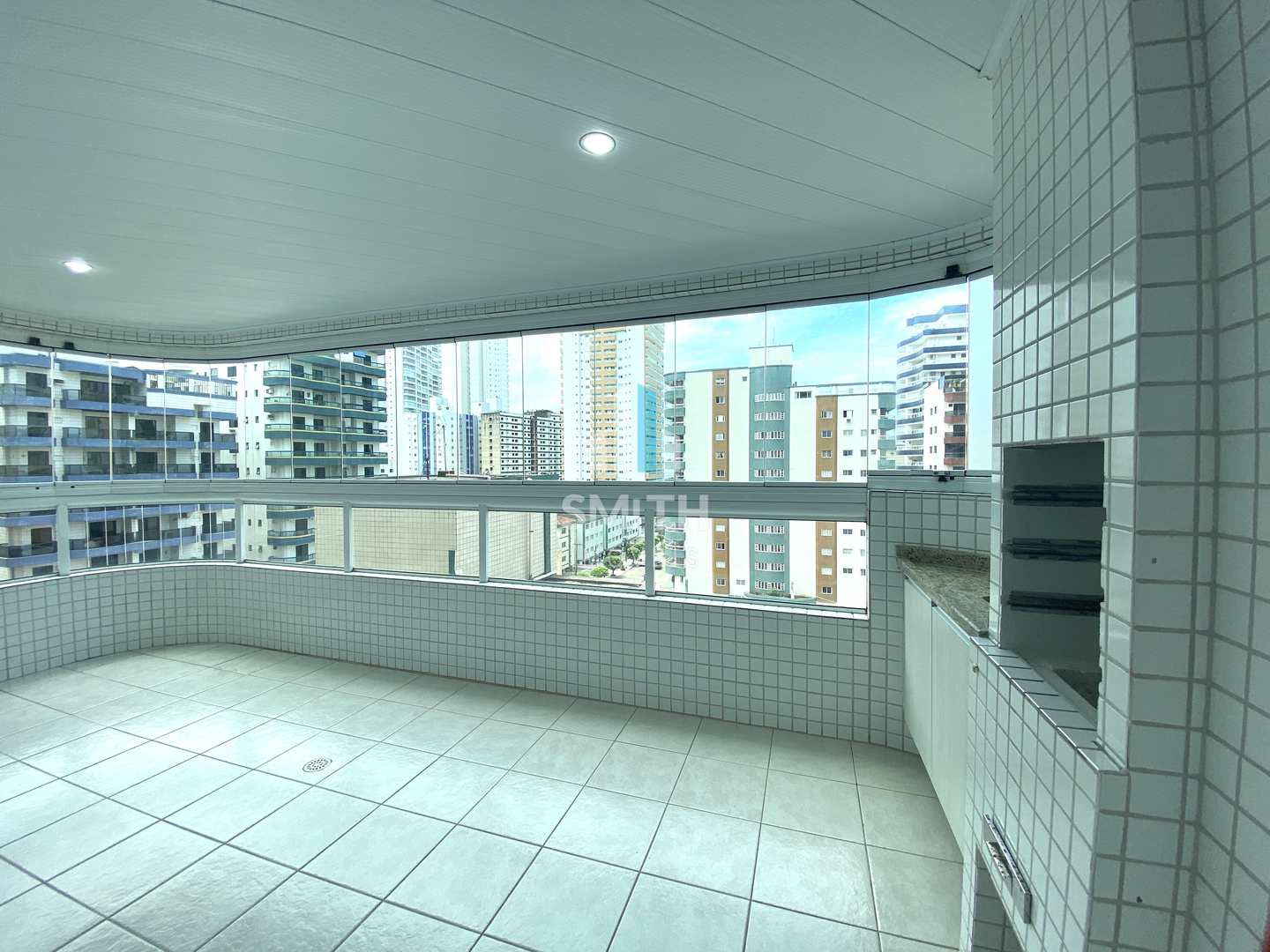 Apartamento à venda com 2 quartos, 88m² - Foto 3