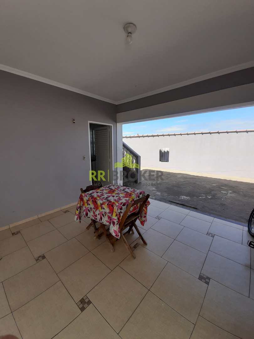 Casa à venda com 2 quartos, 200m² - Foto 4