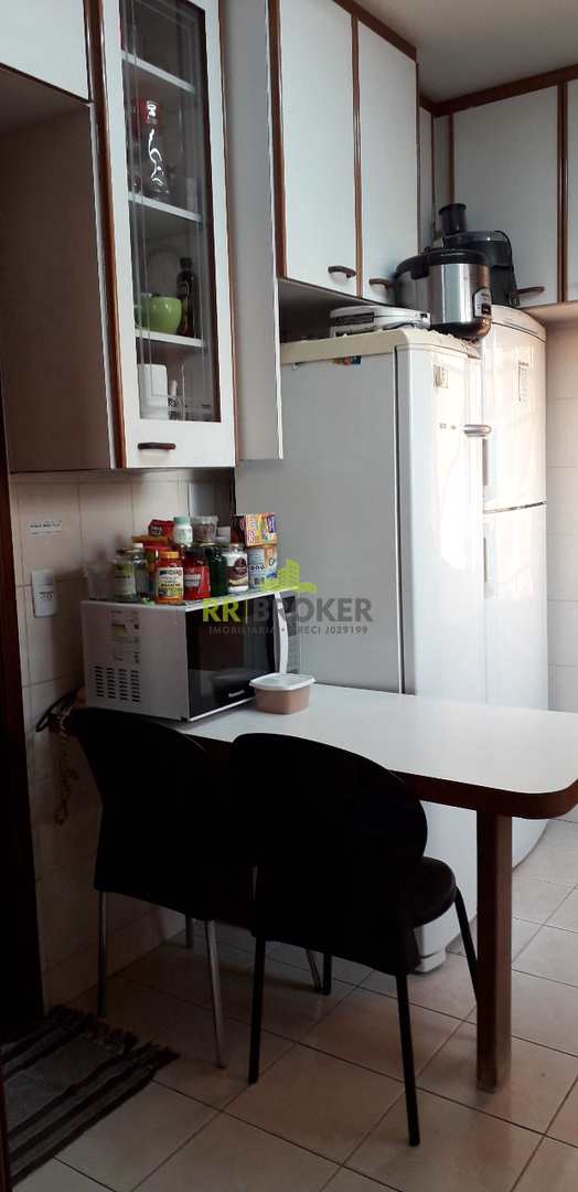 Apartamento à venda com 3 quartos, 140m² - Foto 9