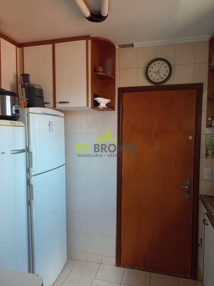 Apartamento à venda com 3 quartos, 140m² - Foto 16