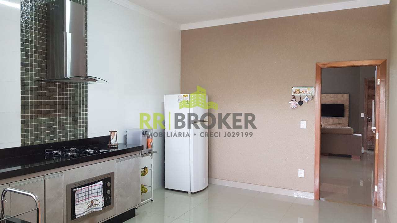 Casa à venda com 3 quartos, 250m² - Foto 12