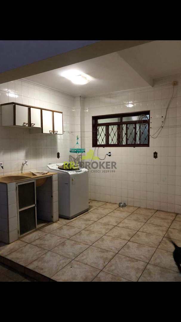 Sobrado à venda com 3 quartos, 204m² - Foto 12