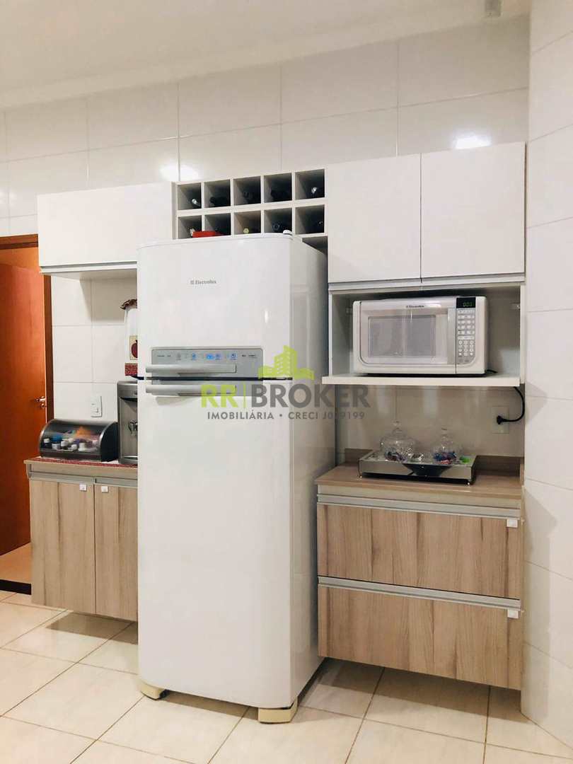 Casa à venda com 2 quartos, 150m² - Foto 5