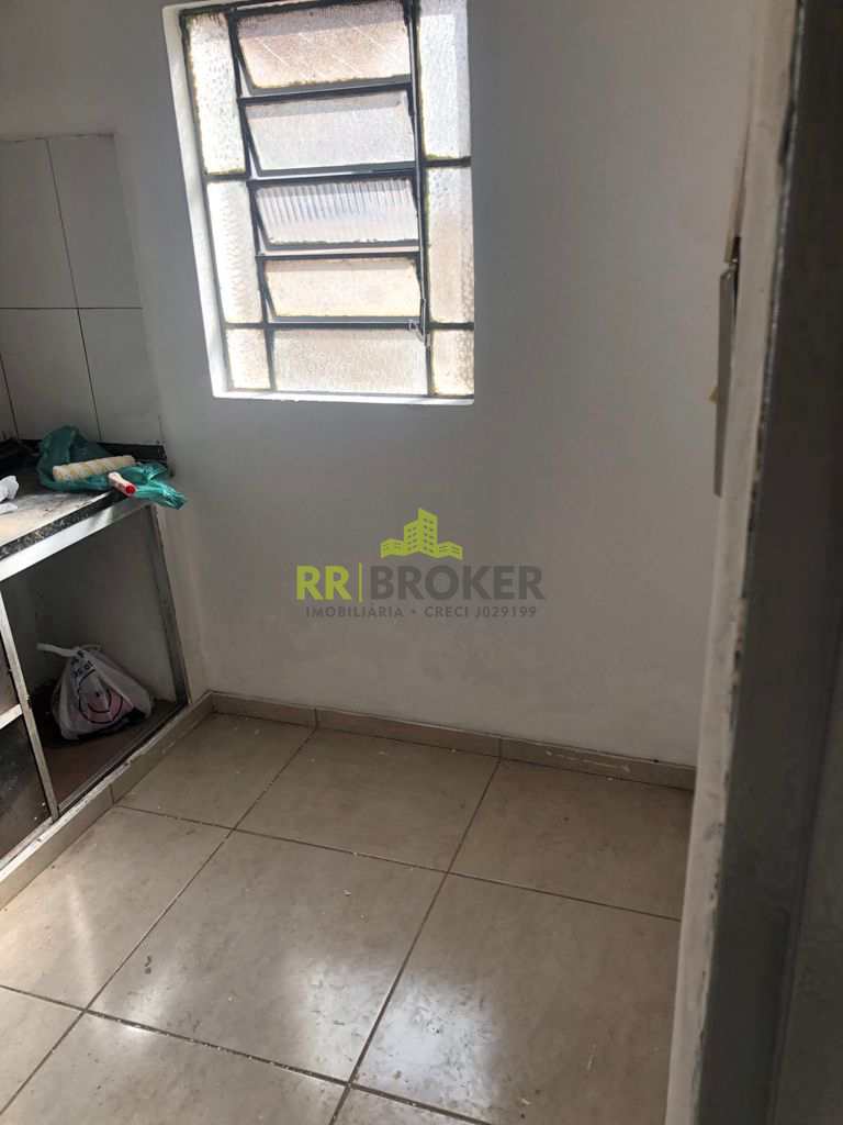 Casa para alugar com 2 quartos, 60m² - Foto 4