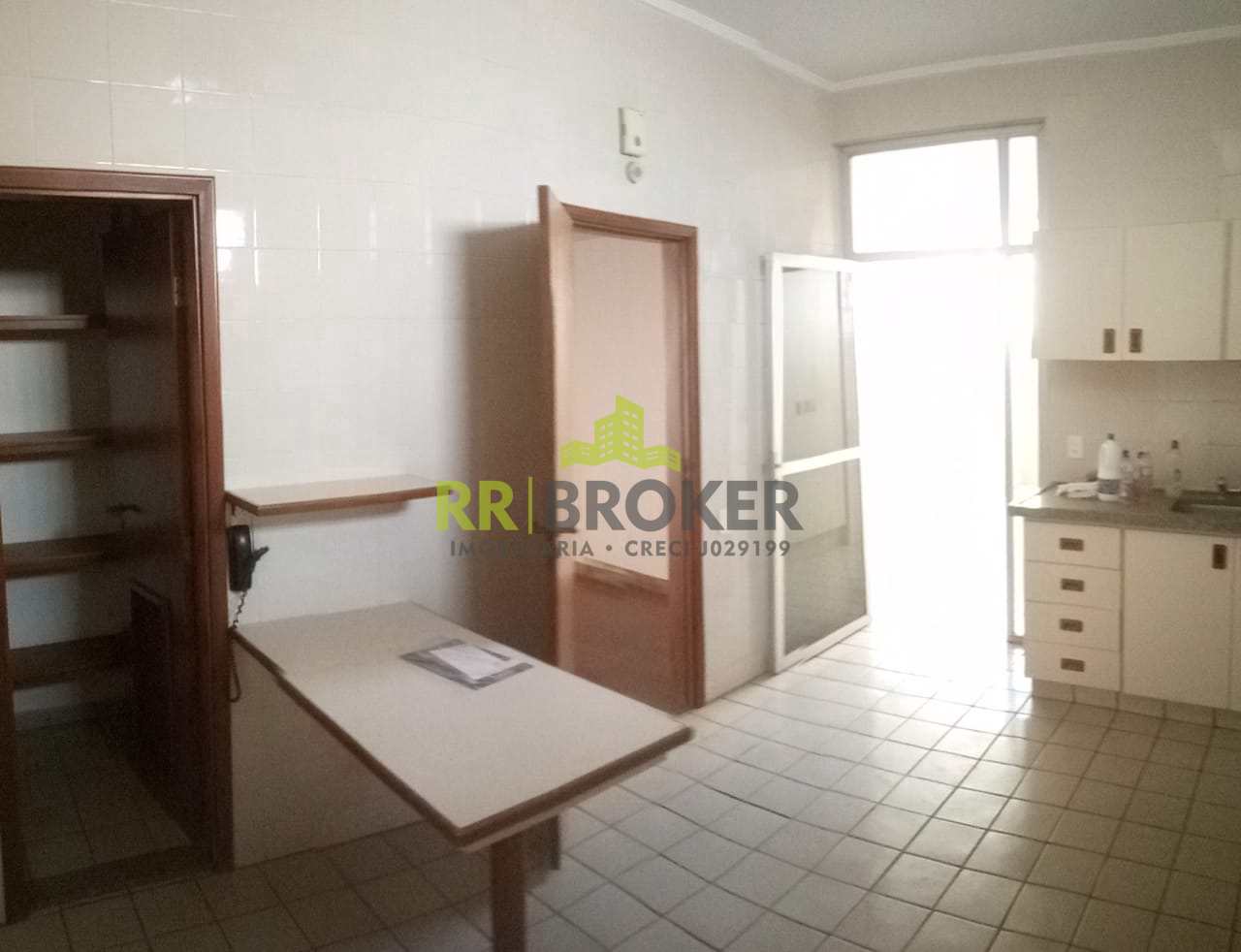 Apartamento à venda com 3 quartos, 166m² - Foto 13