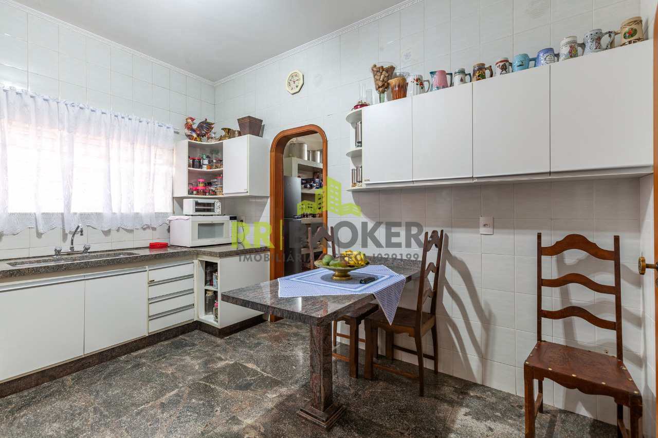 Casa à venda com 5 quartos, 1100m² - Foto 15