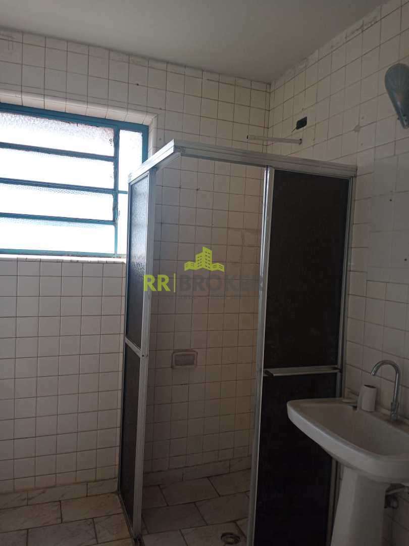 Apartamento para alugar com 3 quartos, 120m² - Foto 9