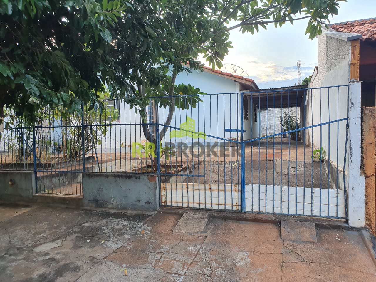 Casa à venda com 2 quartos - Foto 1