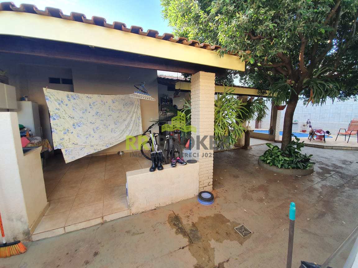 Casa à venda com 4 quartos, 450m² - Foto 22